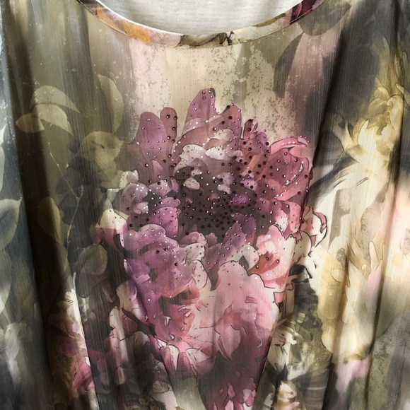 B.L.E.U. Embellished Sheer top. Size 3x. - Picture 2 of 8